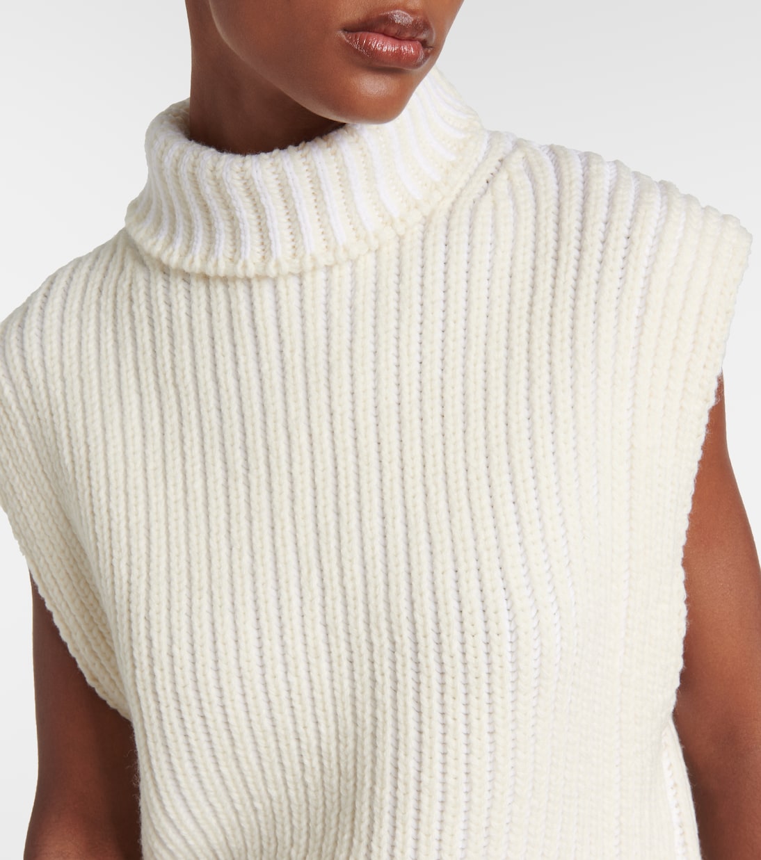 VICTORIA BECKHAM Ribbed-Knit Turtleneck Sweater Vest Size S