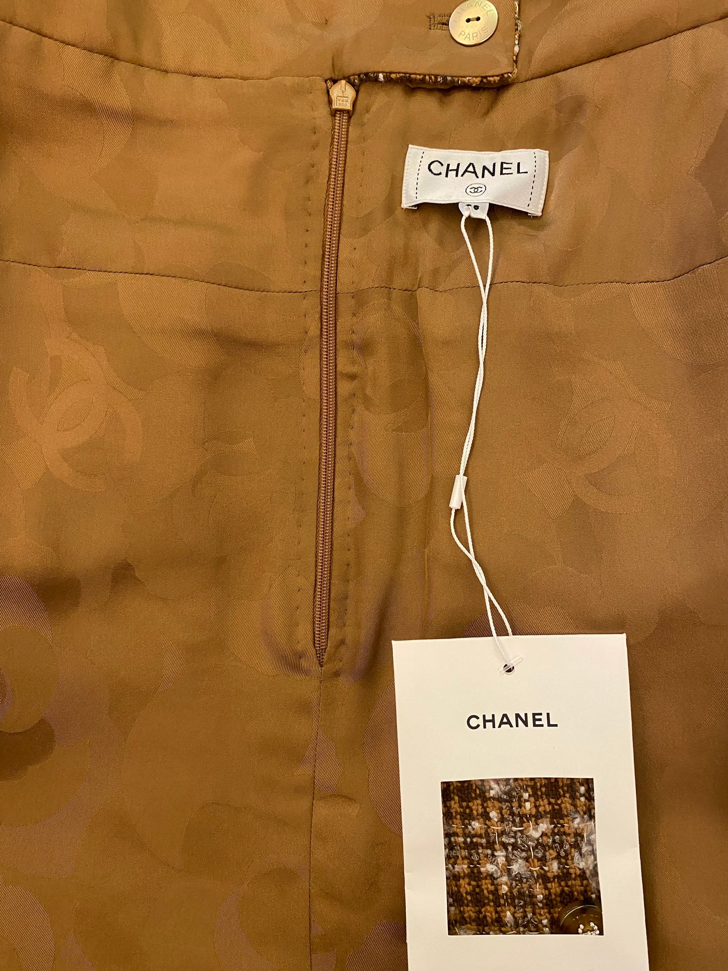 CHANEL Tweed Beige Skirt Size Fr 38