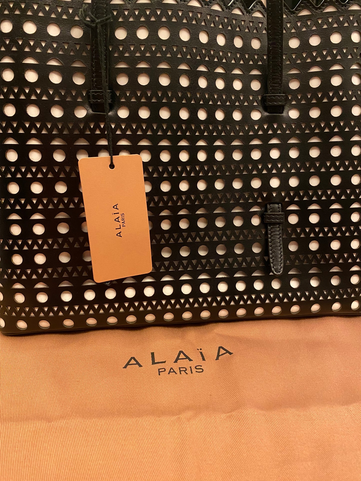 ALAÏA Mina 32 Tote Bag Black