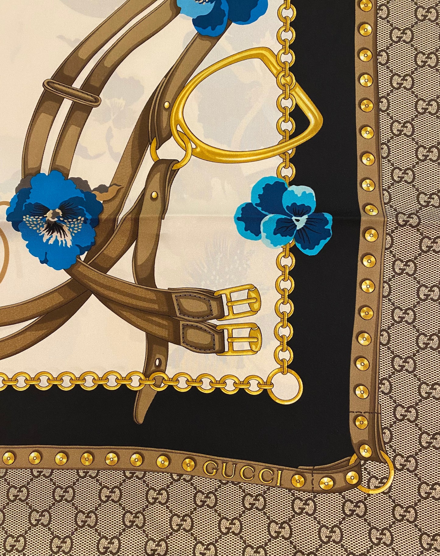 GUCCI Silk Scarf 90x90 cm