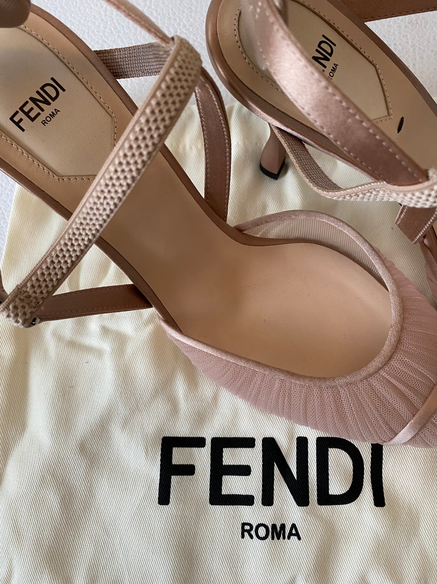 FENDI Colibri Slingback Pumps Size 39