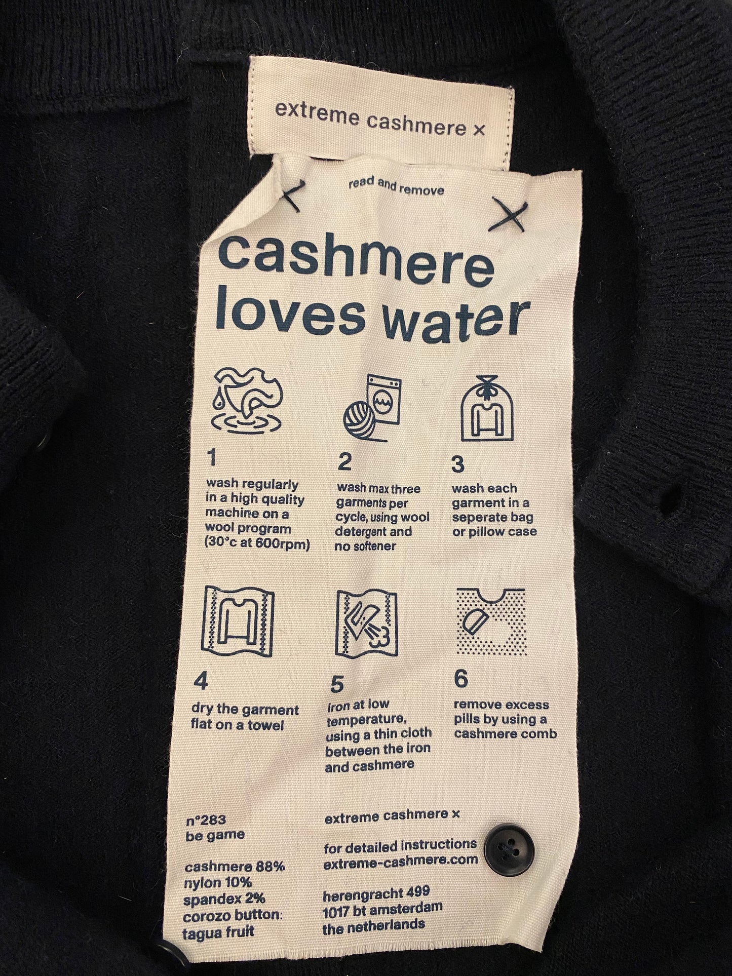 EXTREME CASHMERE x Cardigan One Size