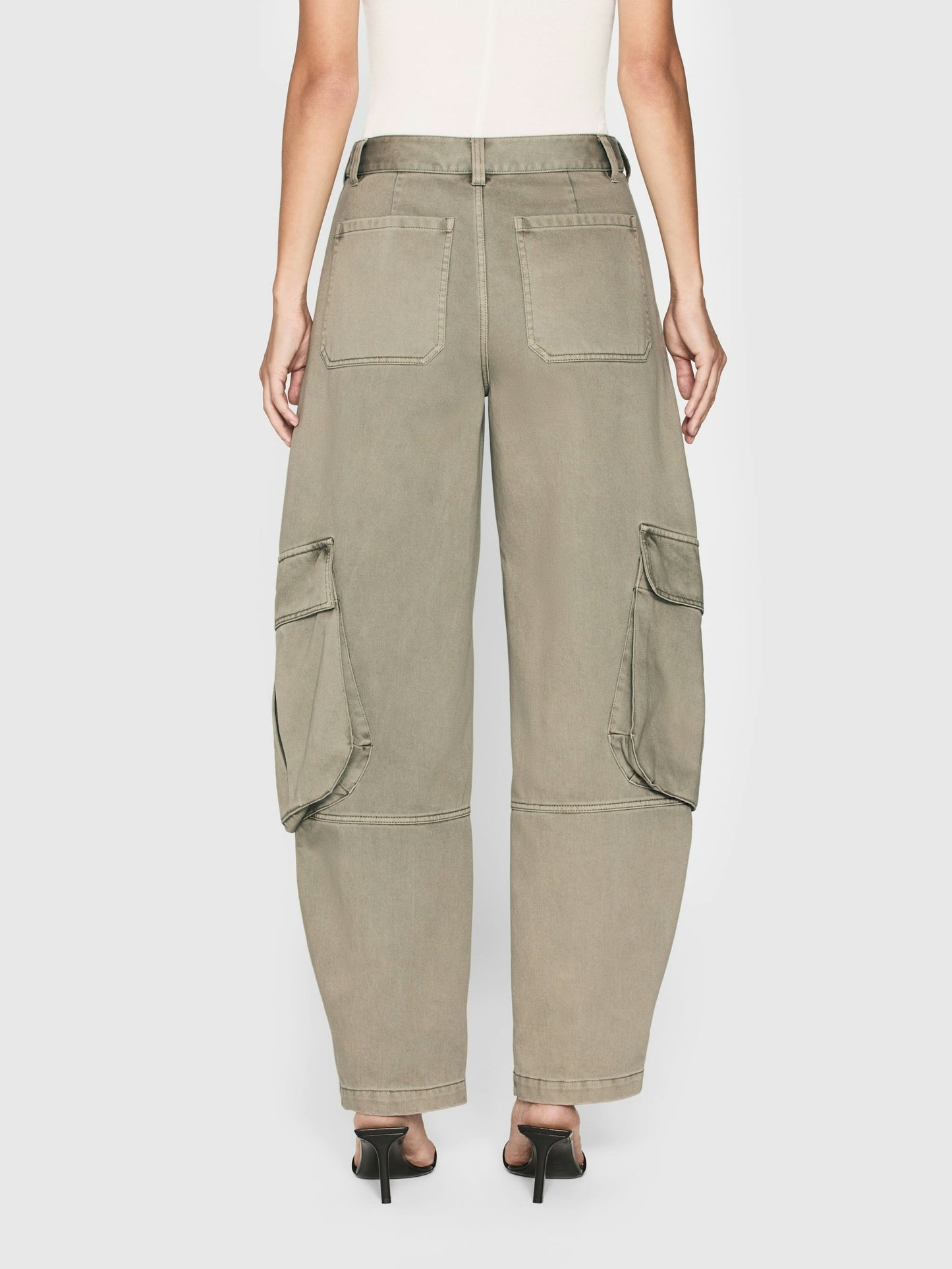 FRAME The Bubble Cargo Pants Size 25