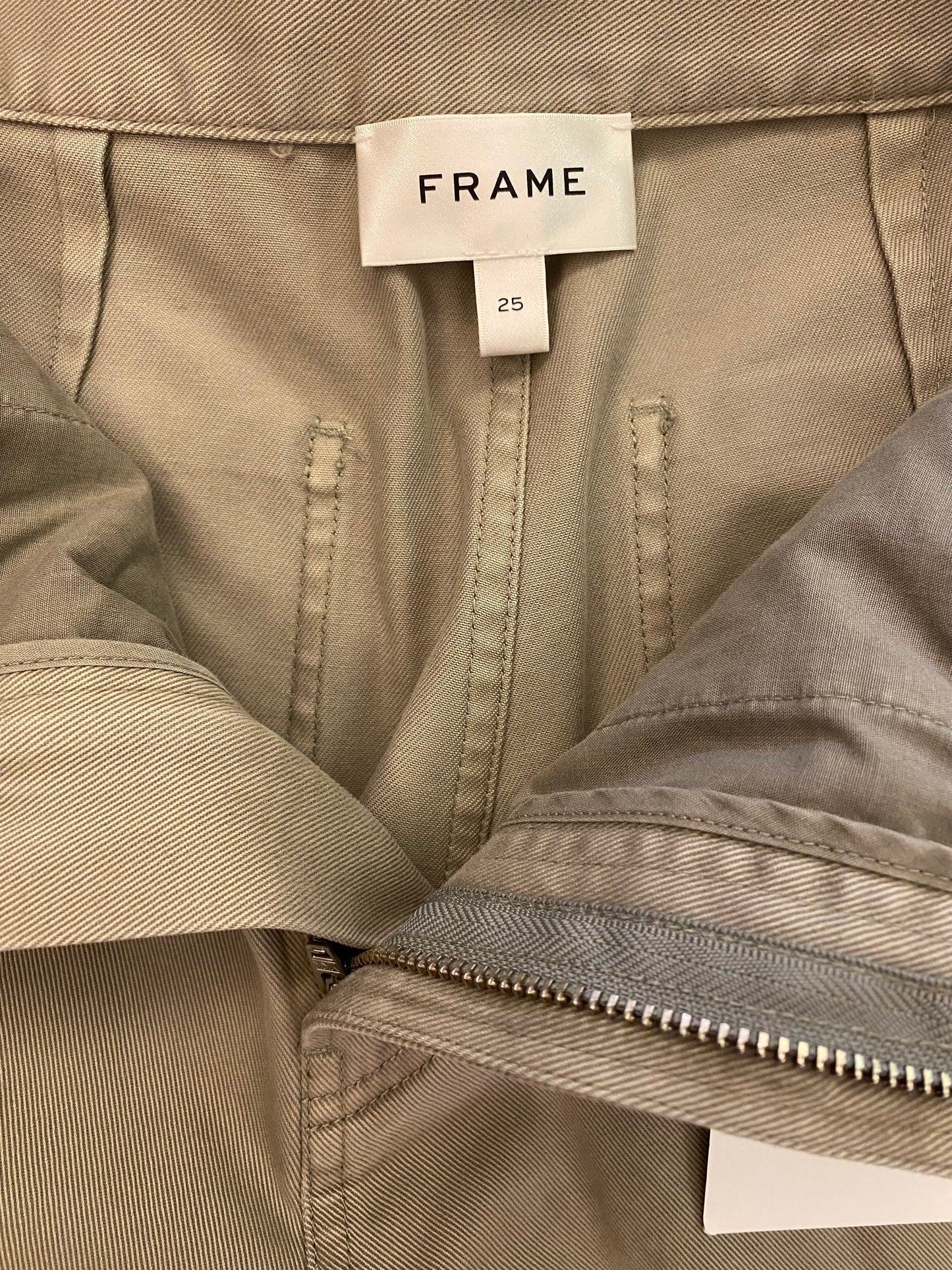 FRAME The Bubble Cargo Pants Size 25