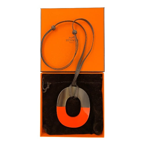 HERMÈS Buffalo Horn ‘Isthme’ Pedant Necklace