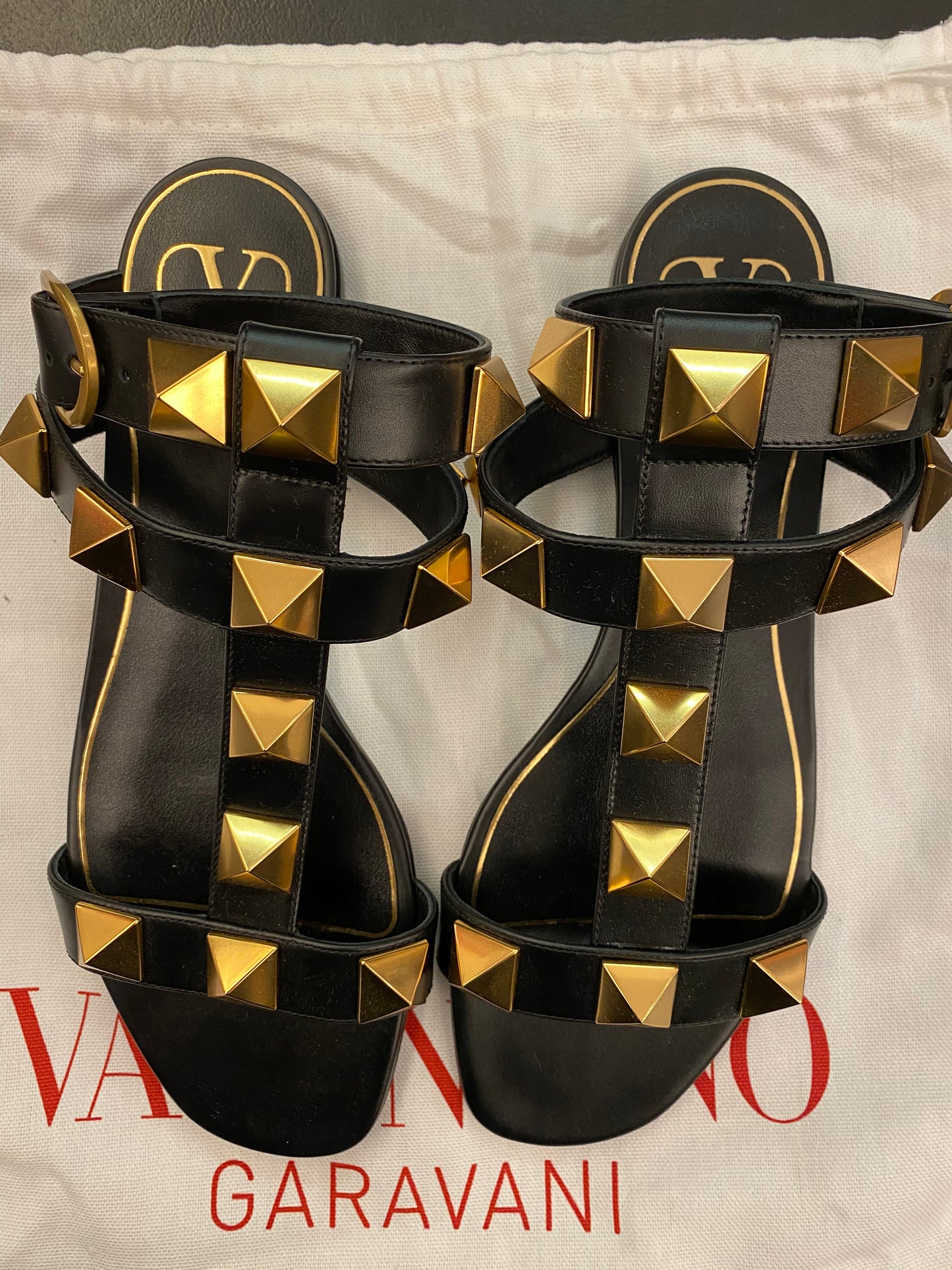 VALENTINO GARAVANI Stud Leather Sandals Size 39.5