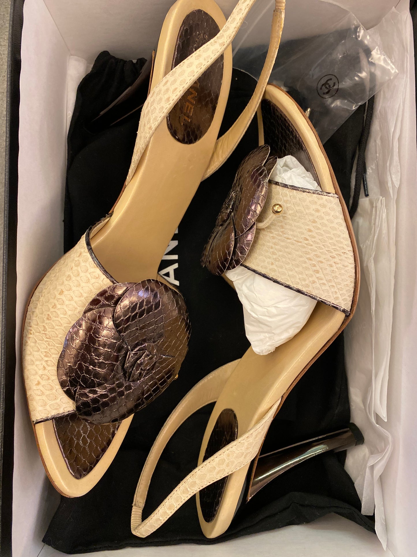 CHANEL Leather Slingback Size 39