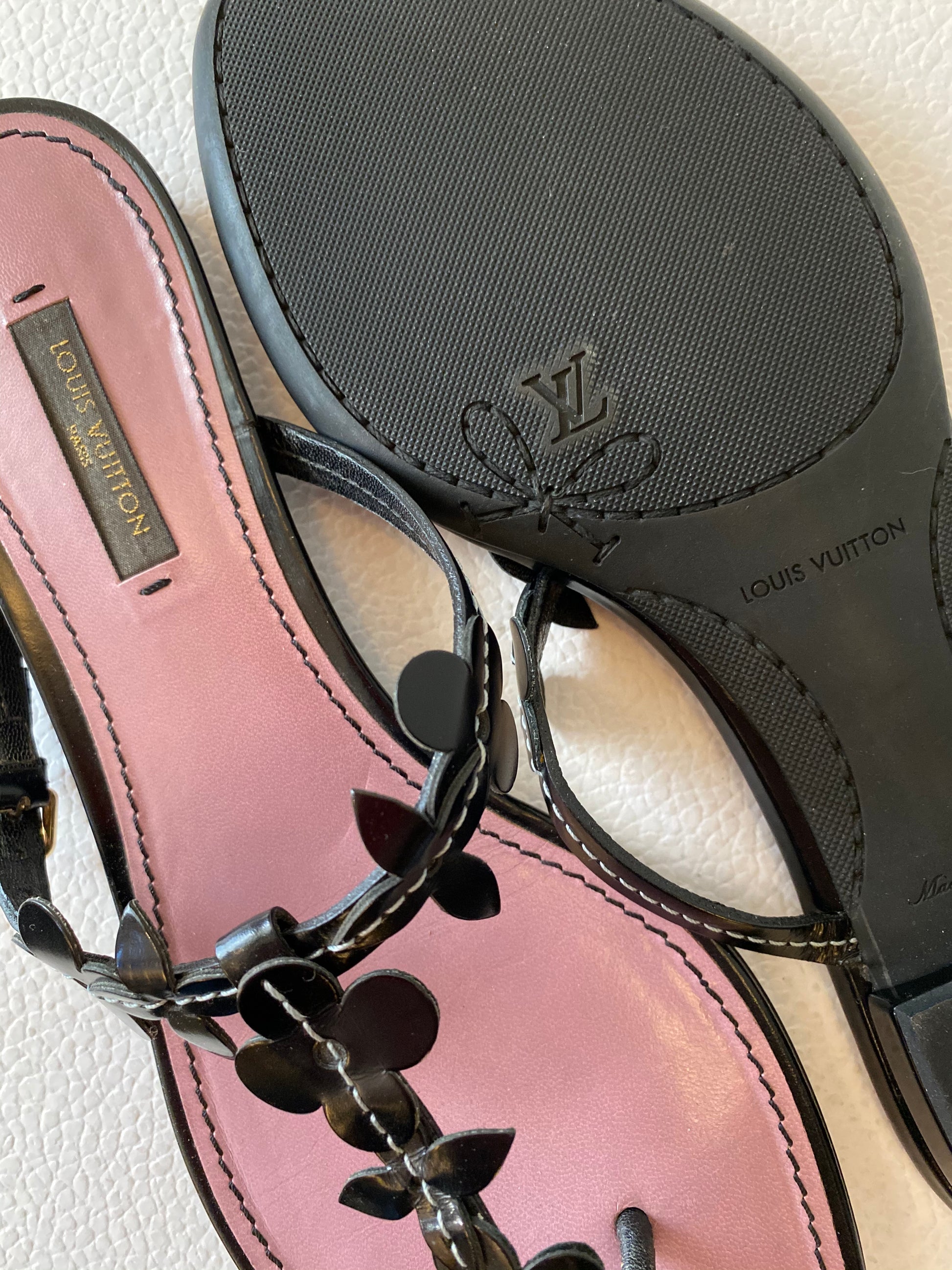 LOUIS VUITTON Leather Sandals Size 38 Finest