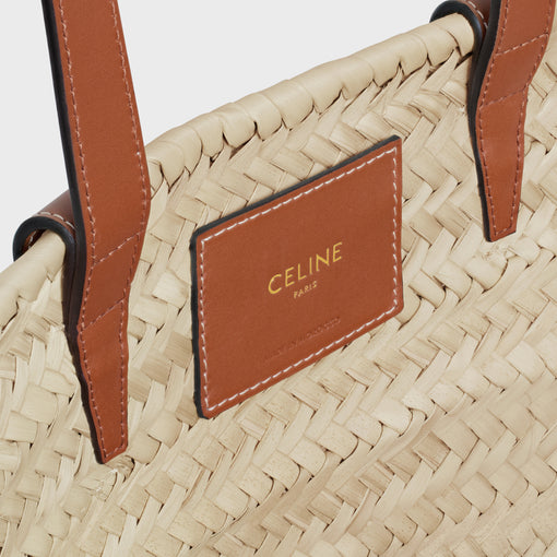CÉLINE Medium Triomphe Classic Shoulder Bag