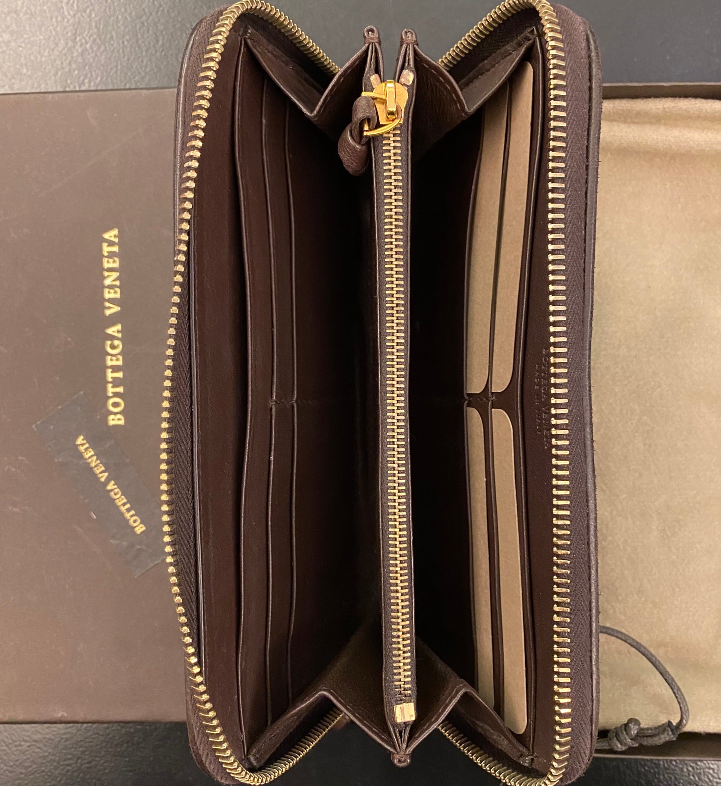 BOTTEGA VENETA Intrecciato Zip-around Leather Wallet
