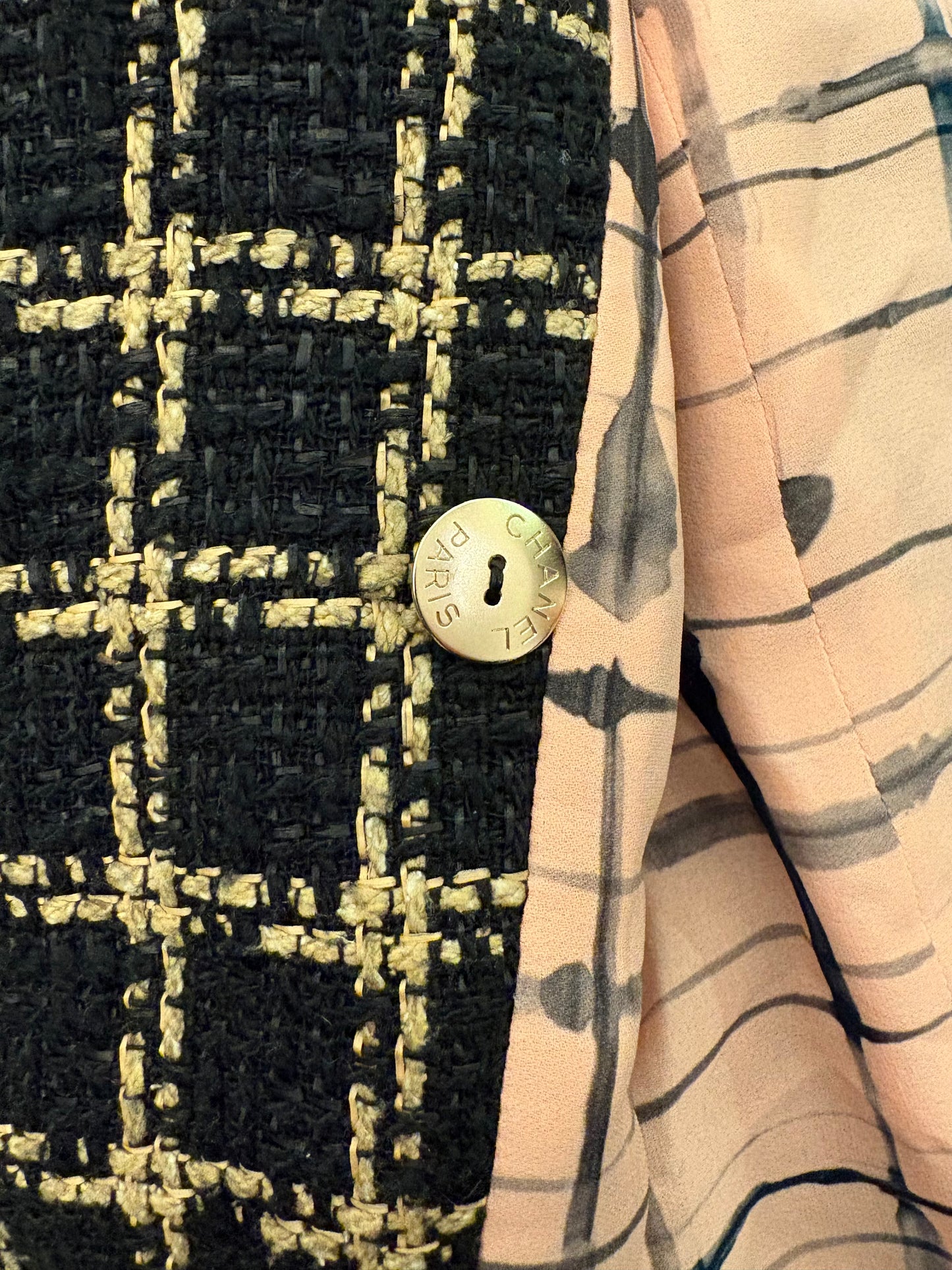 CHANEL Runway 21S Black & Beige Skirt Suit Size Fr 38