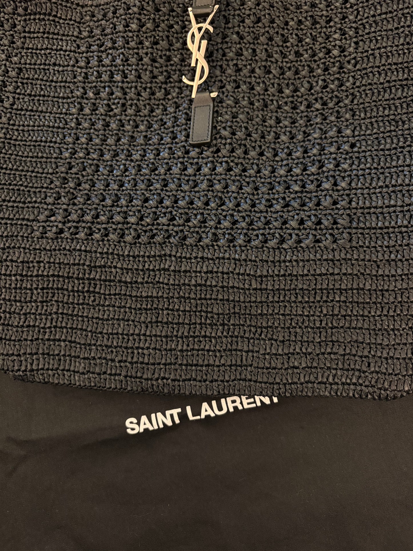 SAINT LAURENT LE 5 À 7 Medium Tote in Raffia - Black