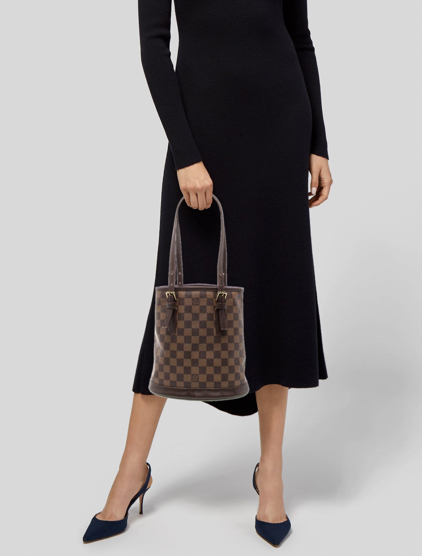LOUIS VUITTON Damier Ebene Marais Bucket Bag