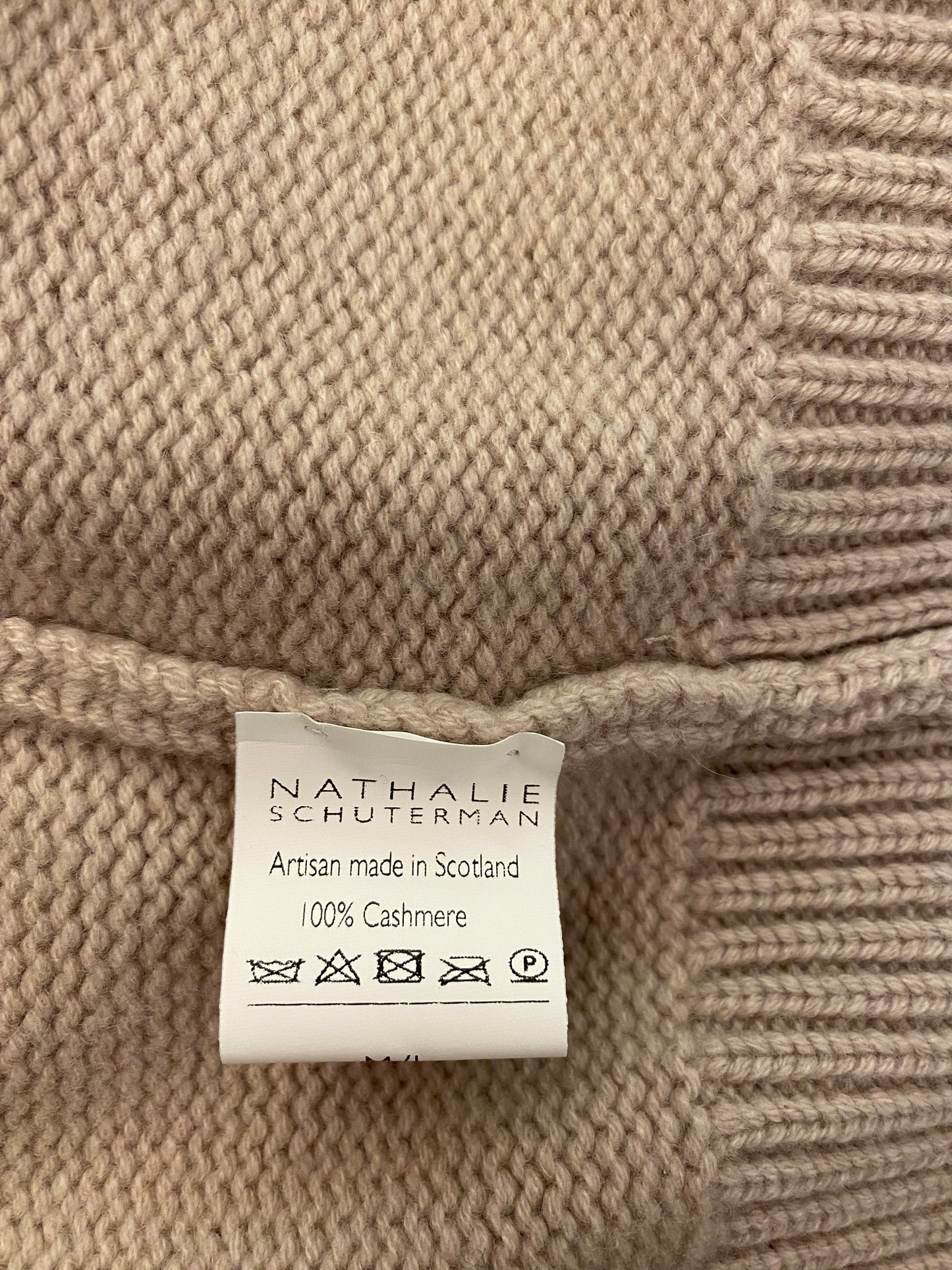 NATHALIE SCHUTERMAN Cashmere Sweater Size M/L