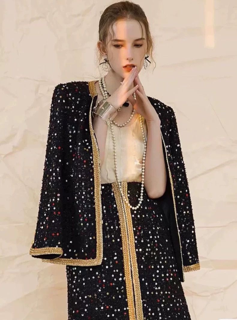 CHANEL Black and Gold Sequin Jacket Size Fr 36