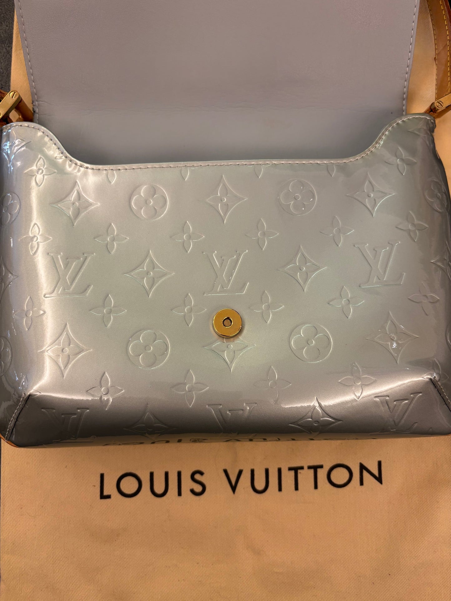 LOUIS VUITTON Monogram Vernis Thompson Street Shoulder Bag