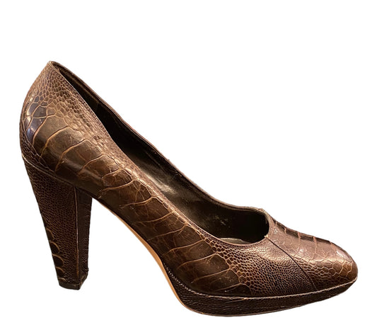 GUCCI Alligator Pattern Brown Pumps Size 39C