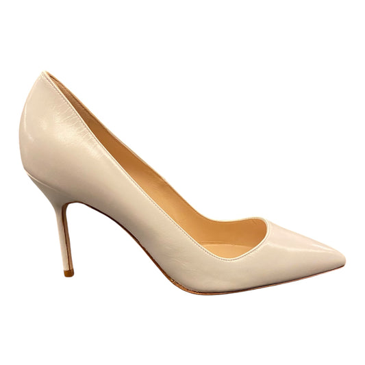 MANOLO BLAHNIK White Leather Pointed Toe Pumps Size 37,5