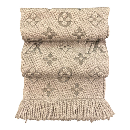 LOUIS VUITTON Monogram Wool Grey Scarf