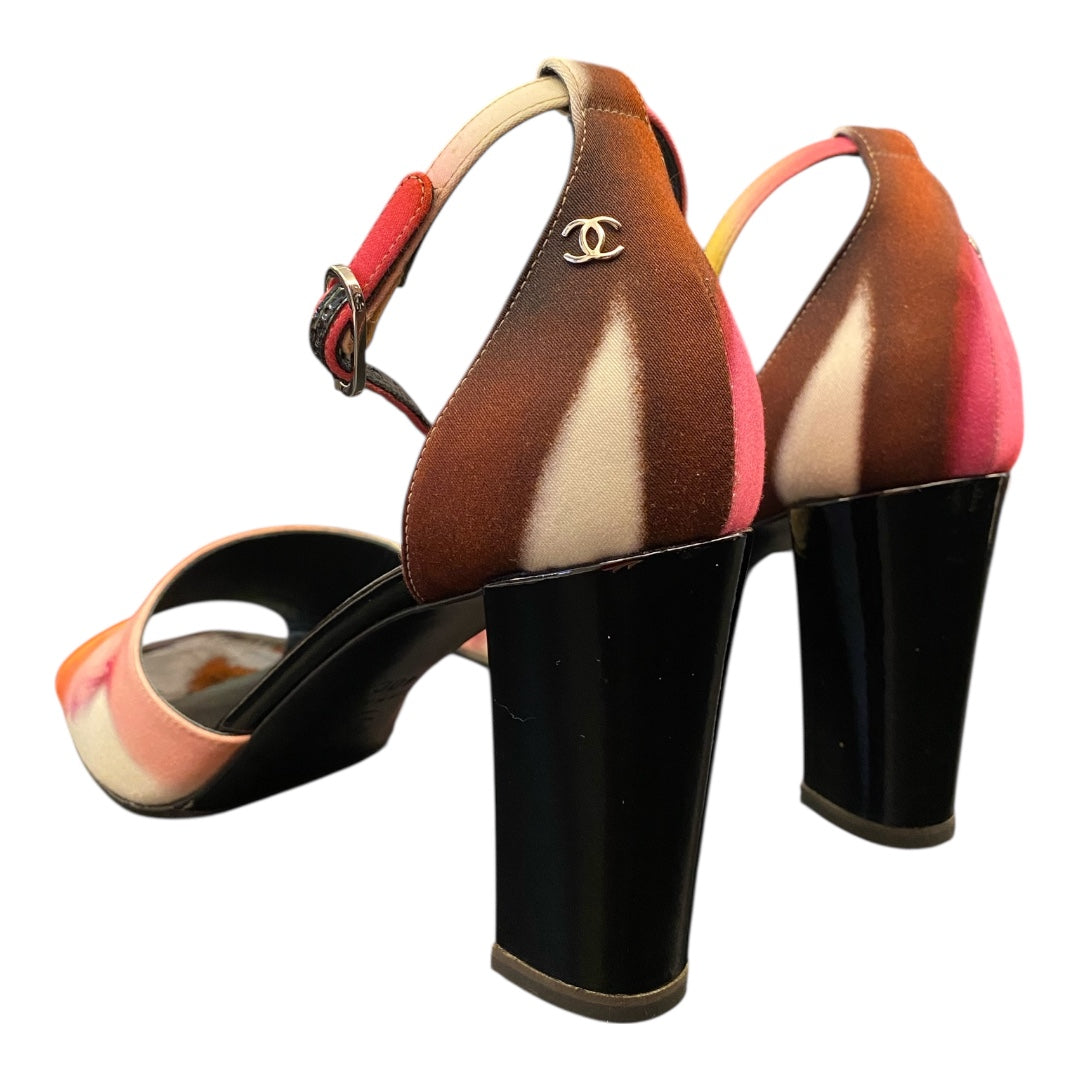 CHANEL Multicolor Printed Fabric Sandals Size 40 C