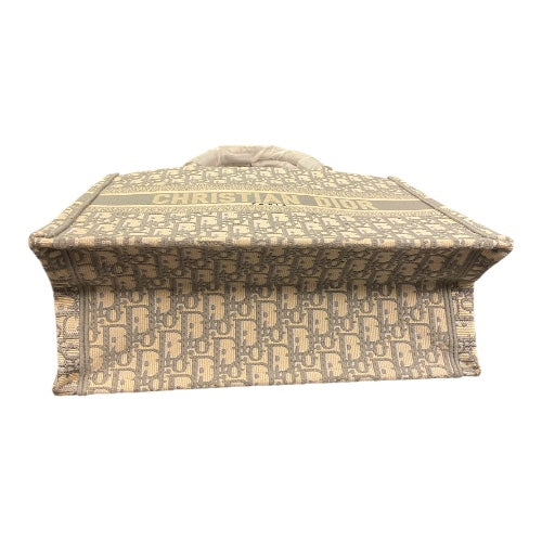 CHRISTIAN DIOR Medium Dior Book Tote