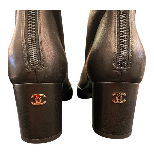 CHANEL Ankle Boots - Stretch Lambskin & Patent Calfskin Size 39C