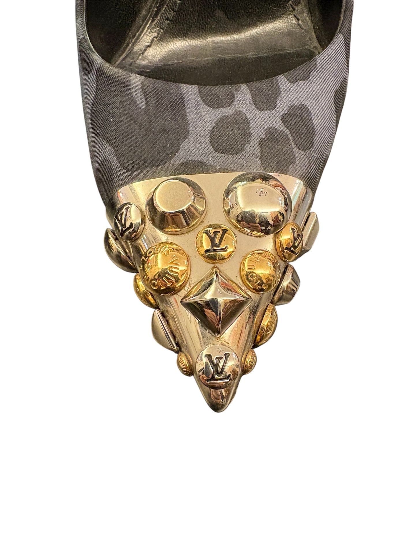 LOUIS VUITTON Leopard Print Studded Pointed Toe Pumps Size 39