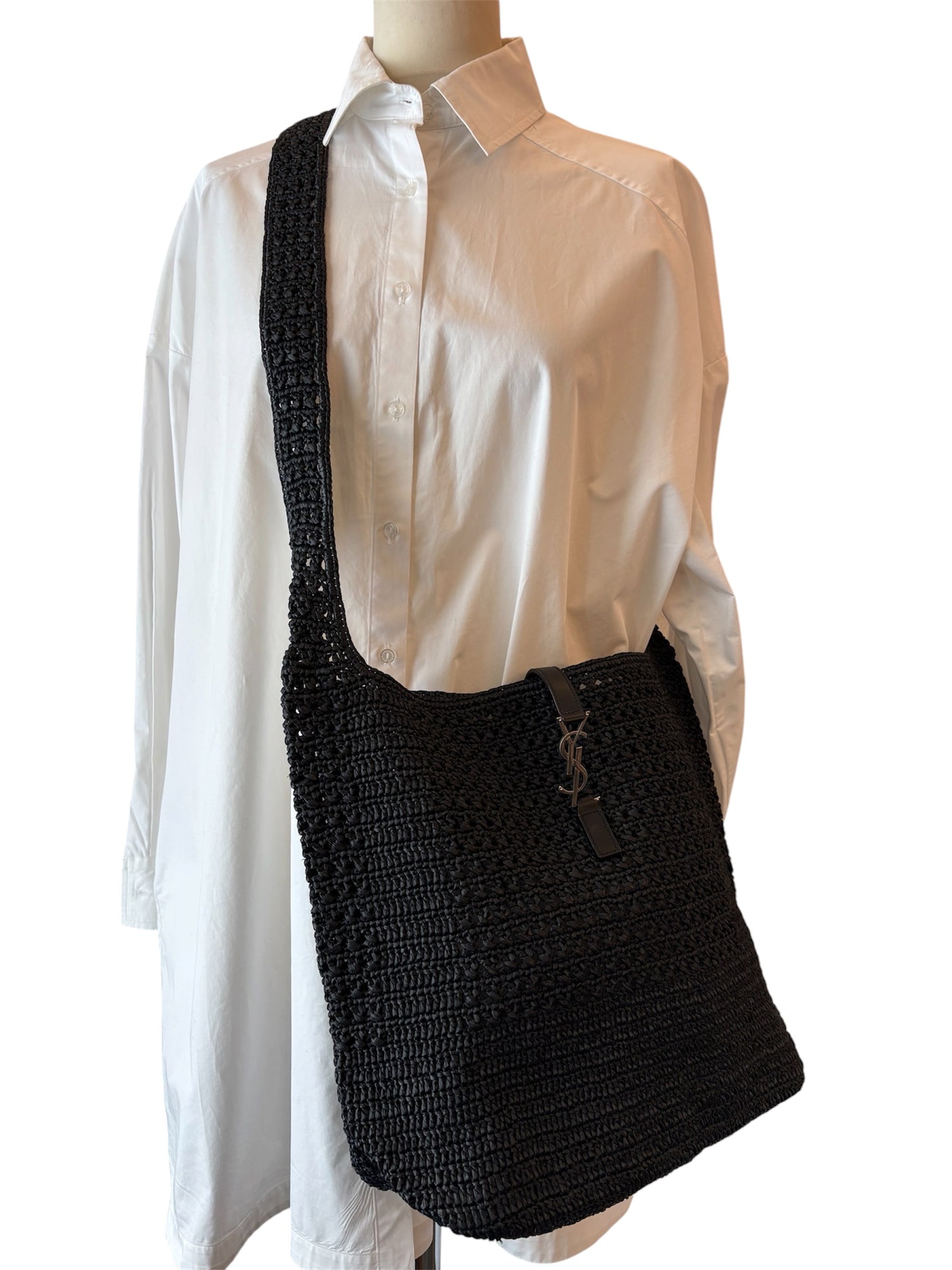 SAINT LAURENT LE 5 À 7 Medium Tote in Raffia - Black