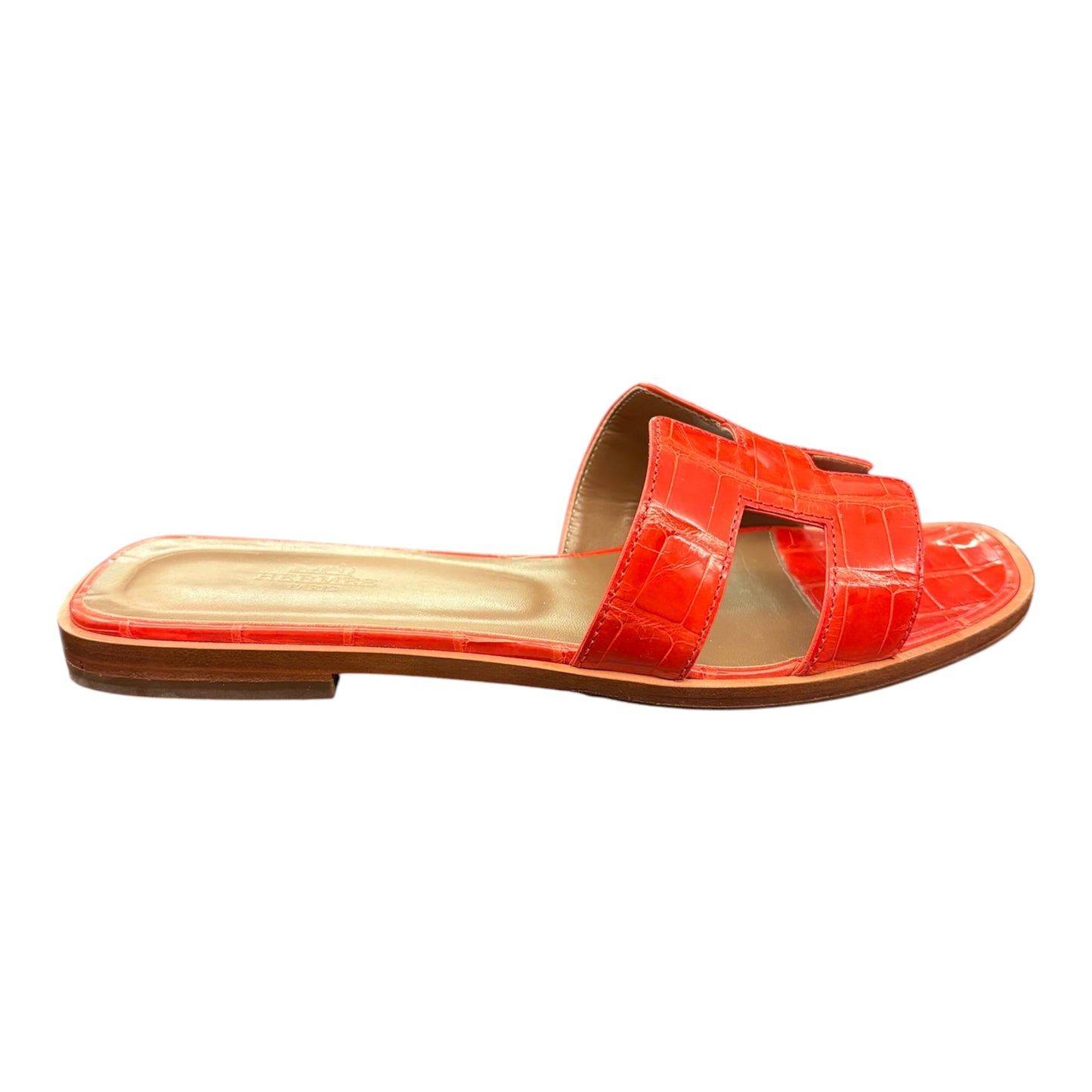 HERMÈS Oran Sandals in Matte Alligator - Orange Size 38,5