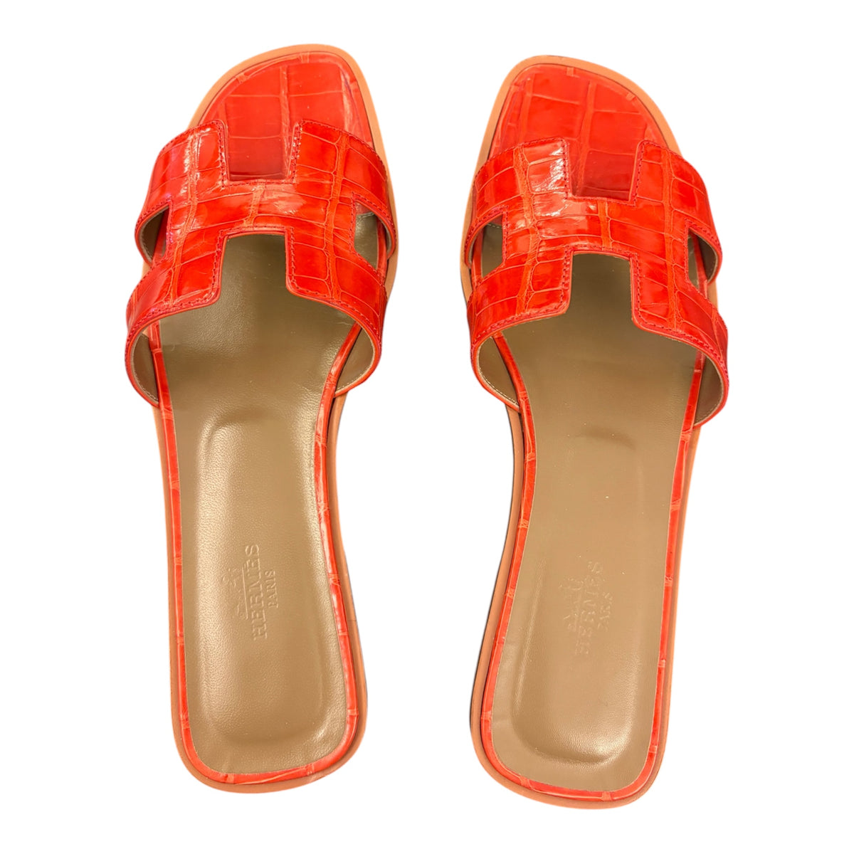 HERMÈS Oran Sandals in Matte Alligator - Orange Size 38,5